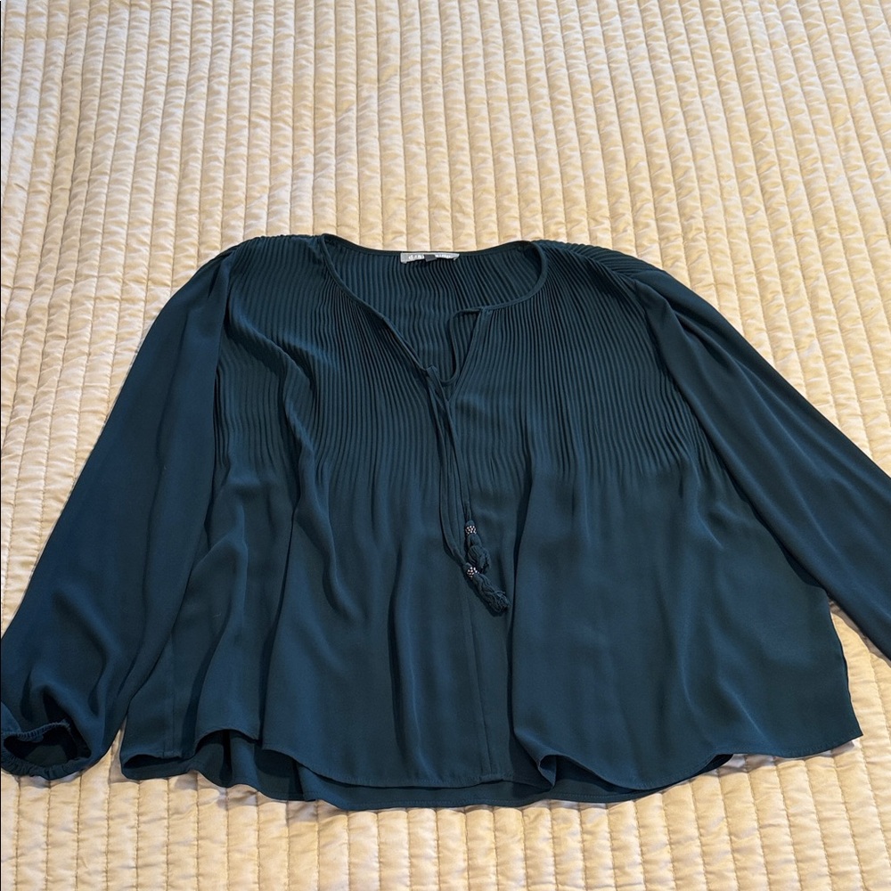 Dark Green Pleated Long-Sleeve Women's Blouse